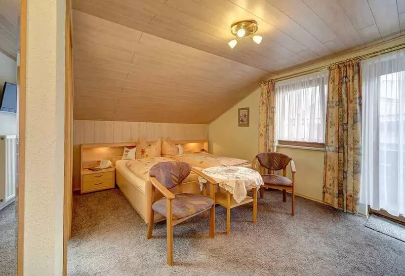 Majatalo Gästehaus Schmalzreich