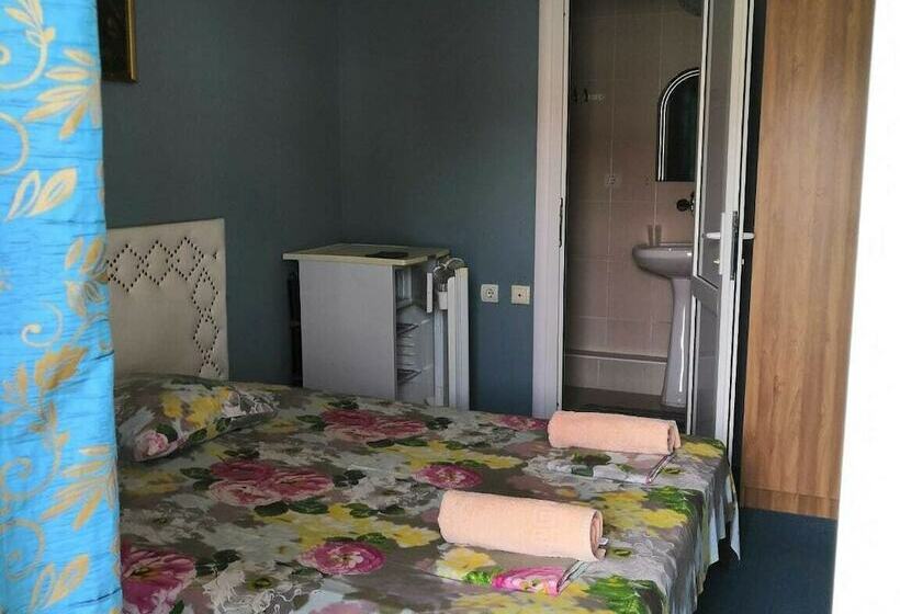 پانسیون Agava Guest House