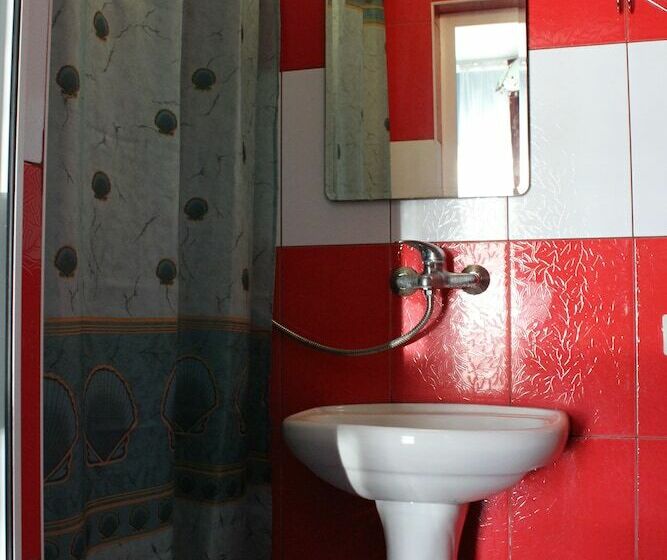 پانسیون Agava Guest House