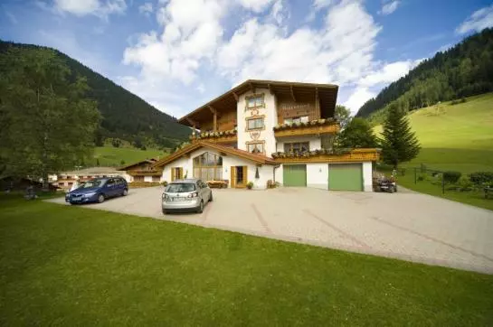 Hotelli Gästehaus Alpenblick