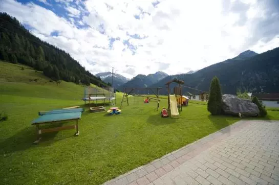 Hotelli Gästehaus Alpenblick