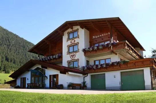 Hotelli Gästehaus Alpenblick