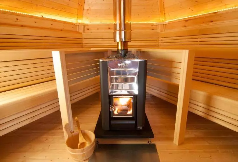 Отель Brunnenhof