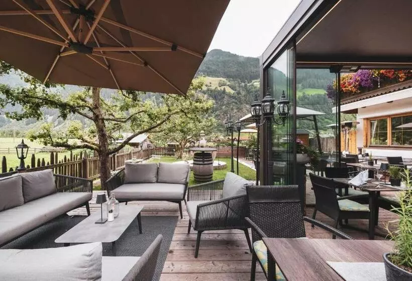 Отель Brunnenhof