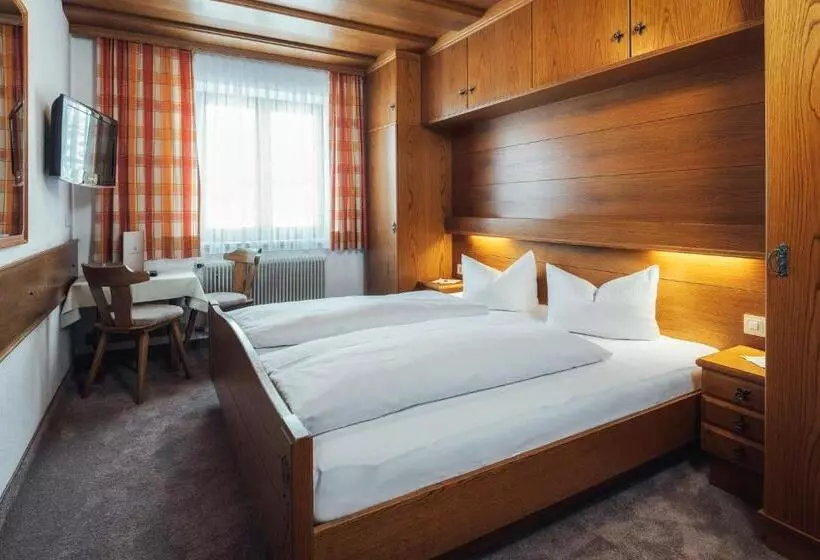 בית מלון כפרי Edelweiss Superior