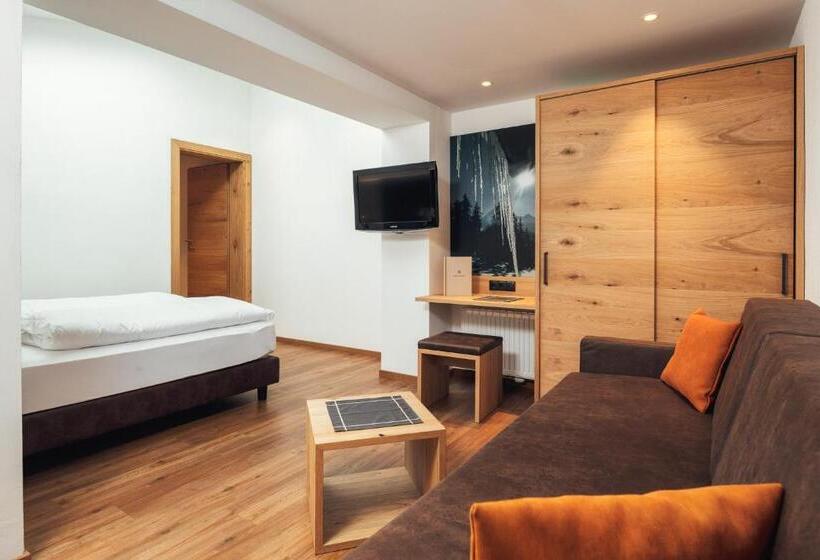 בית מלון כפרי Edelweiss Superior