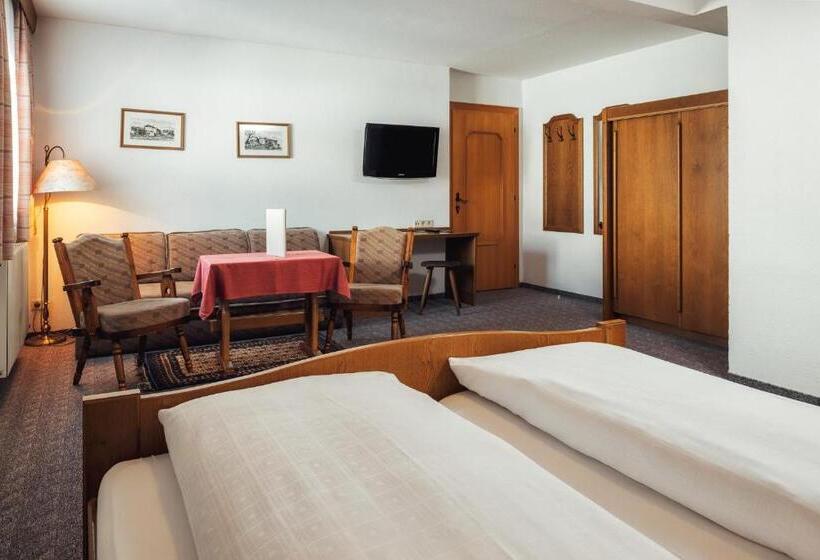 בית מלון כפרי Edelweiss Superior