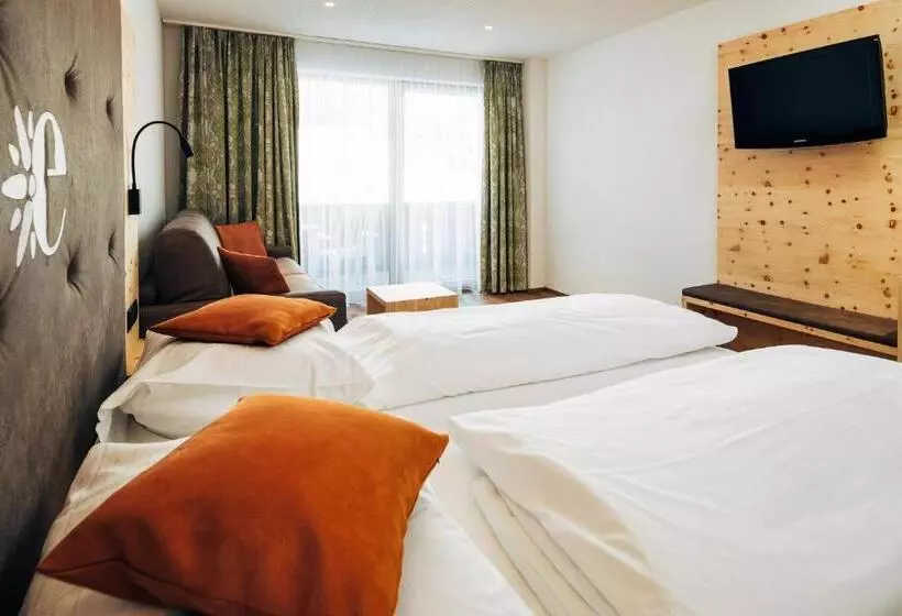 בית מלון כפרי Edelweiss Superior