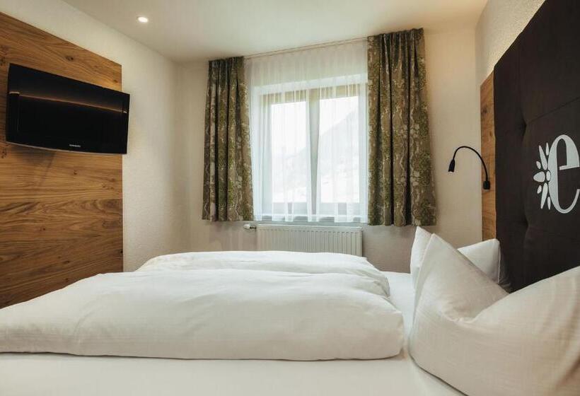 בית מלון כפרי Edelweiss Superior