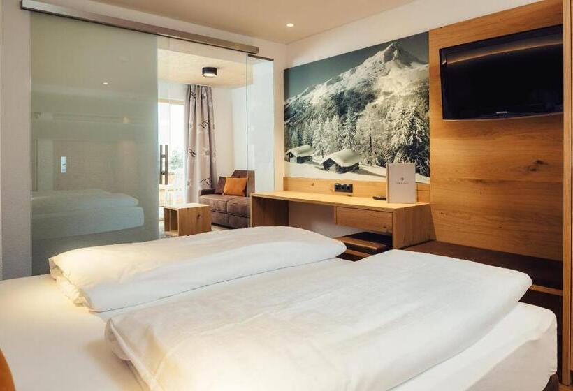 בית מלון כפרי Edelweiss Superior