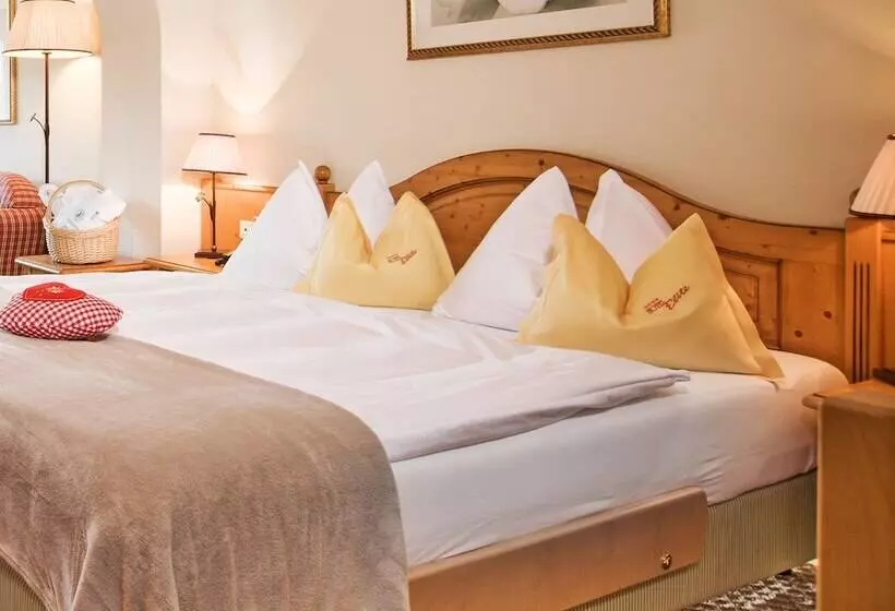 ホテル Henri Country House Seefeld