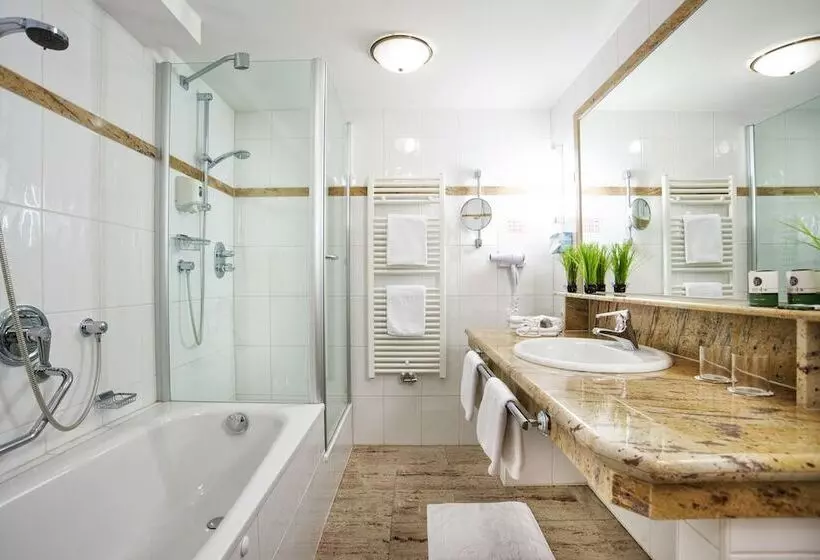 ホテル Henri Country House Seefeld