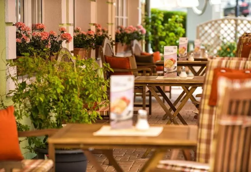 ホテル Henri Country House Seefeld