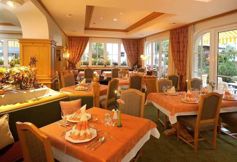 ホテル Henri Country House Seefeld