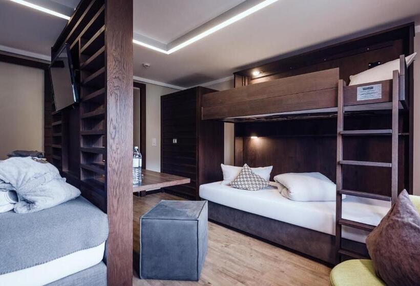 בית מלון כפרי Familienresort Ellmauhof   Das Echte All Inclusive