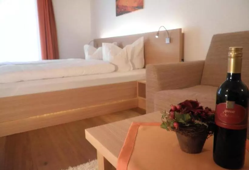 ホテル Gasthof Zum Goldenen Löwen