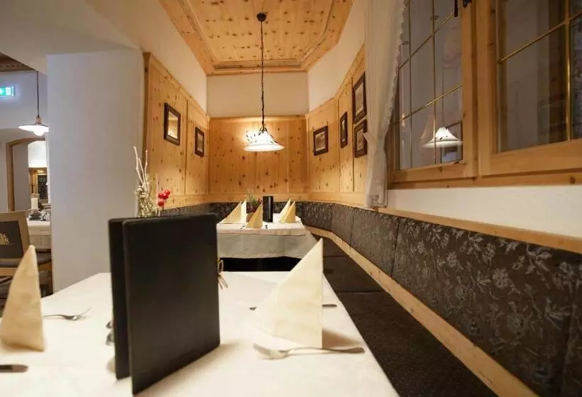 ホテル Gasthof Zum Goldenen Löwen