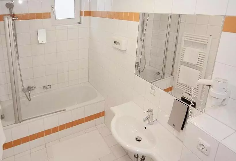 호텔 Goldener Adler