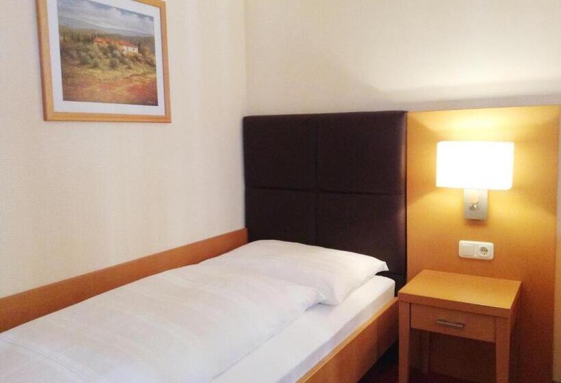 Hotel Goldener Adler