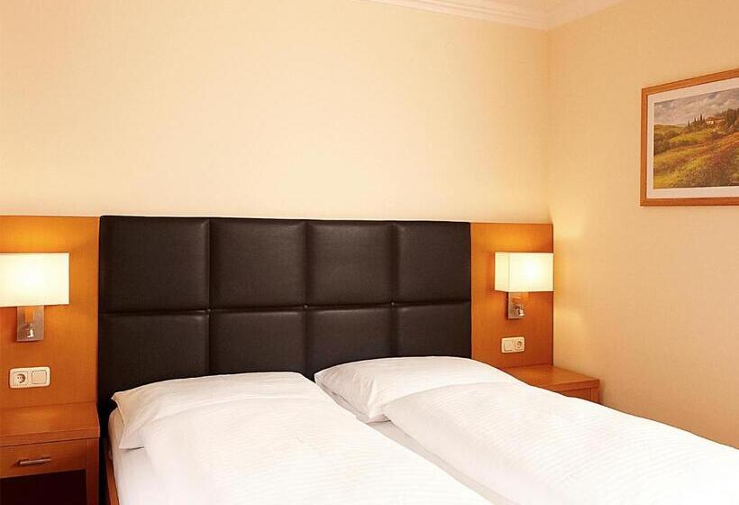 Hotel Goldener Adler