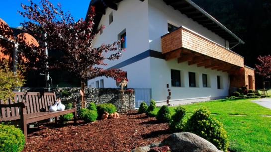 ホテル Haus Alpenglück