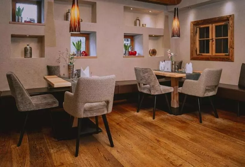 Отель Loisi S Boutique