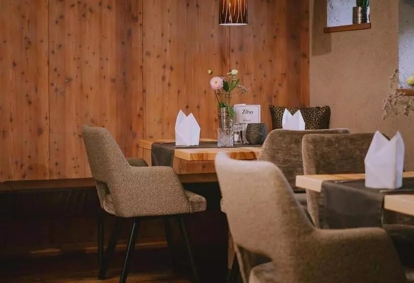 Отель Loisi S Boutique