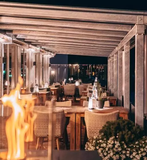 Отель Loisi S Boutique