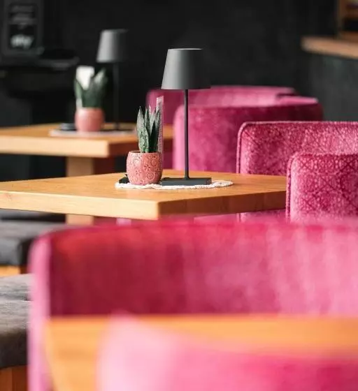 Отель Loisi S Boutique