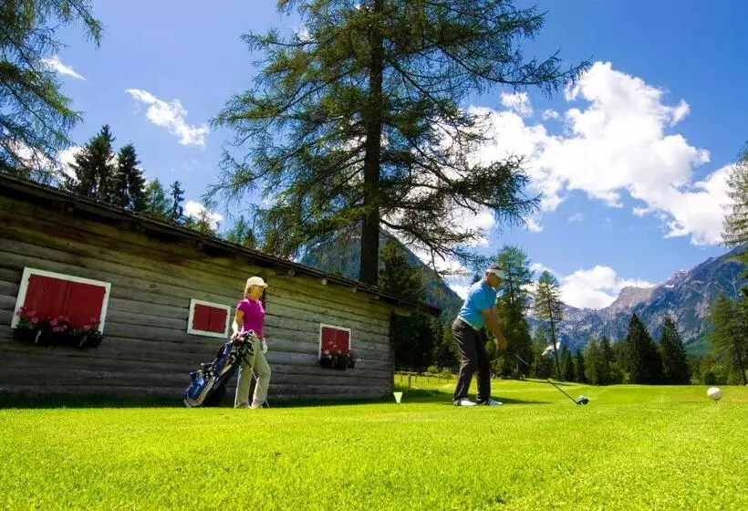 Отель Loisi S Boutique