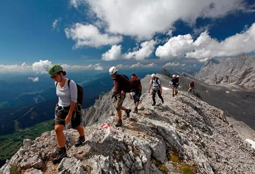 ホテル Stockerwirt