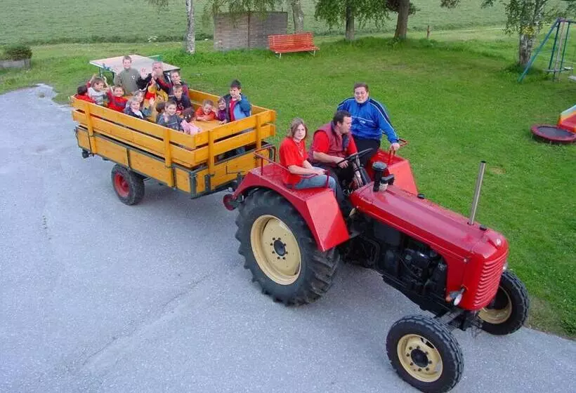 ホテル Stockerwirt