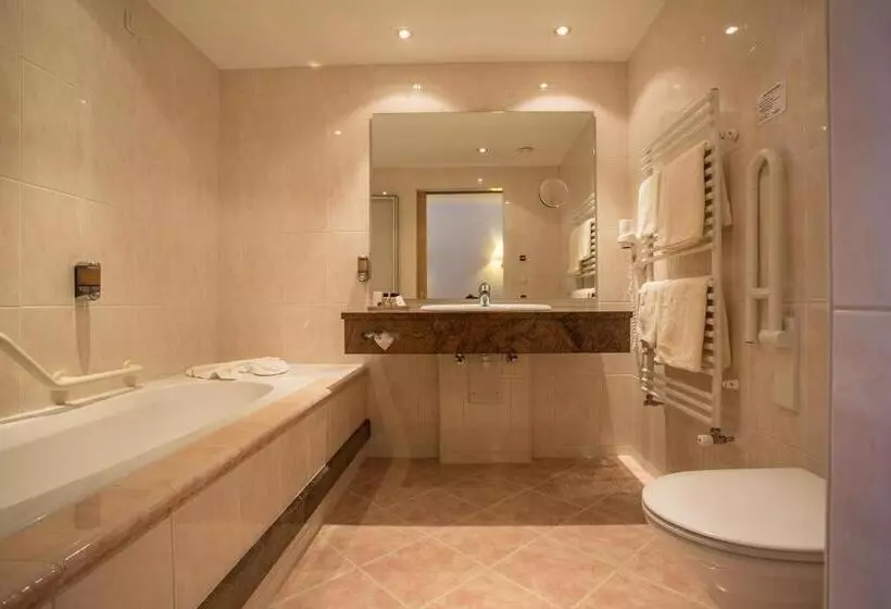 Отель Weisseespitze