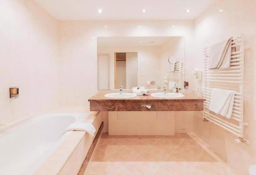 Отель Weisseespitze