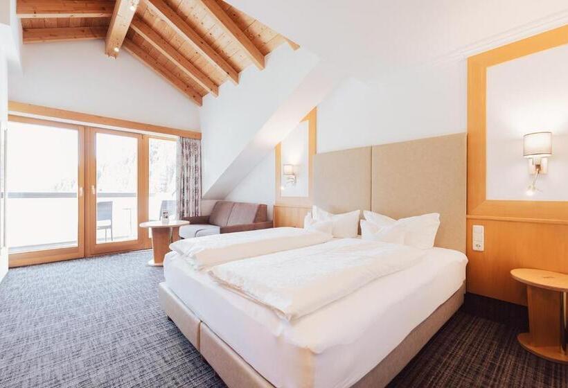 ホテル Weisseespitze