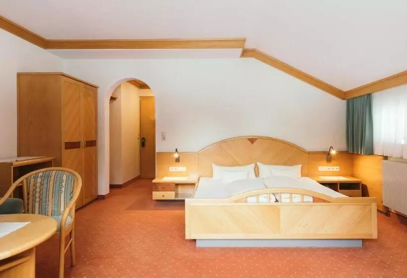 Отель Weisseespitze