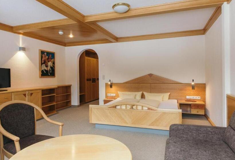 ホテル Weisseespitze