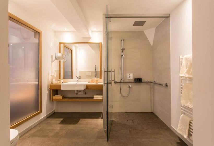 ホテル Weisseespitze