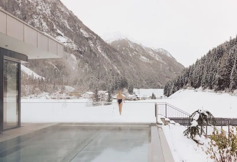 Hotelli Weisseespitze