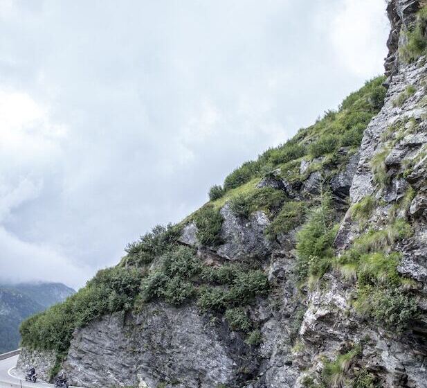 בית מלון כפרי Zum Hirschen