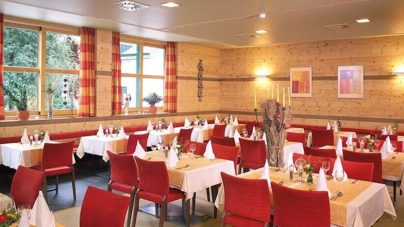 בית מלון כפרי Zum Hirschen