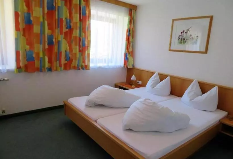 ペンション Gästehaus Post