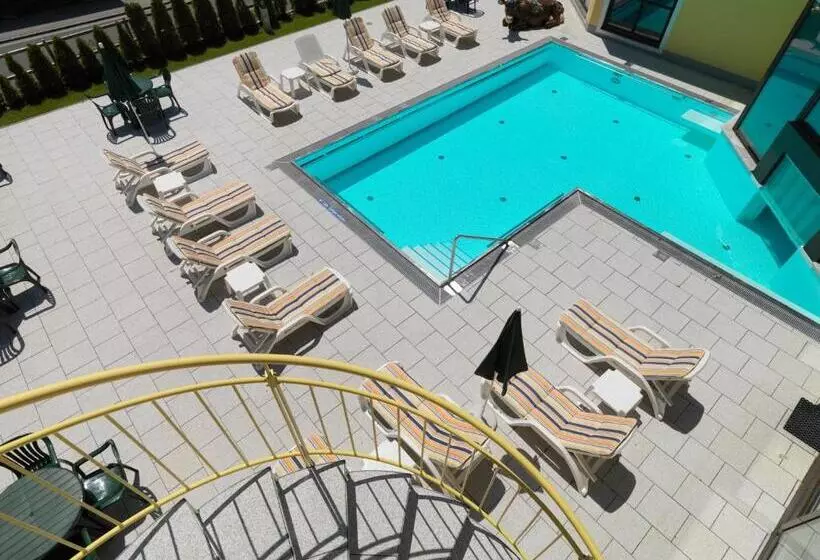 Alpine Spa Residence