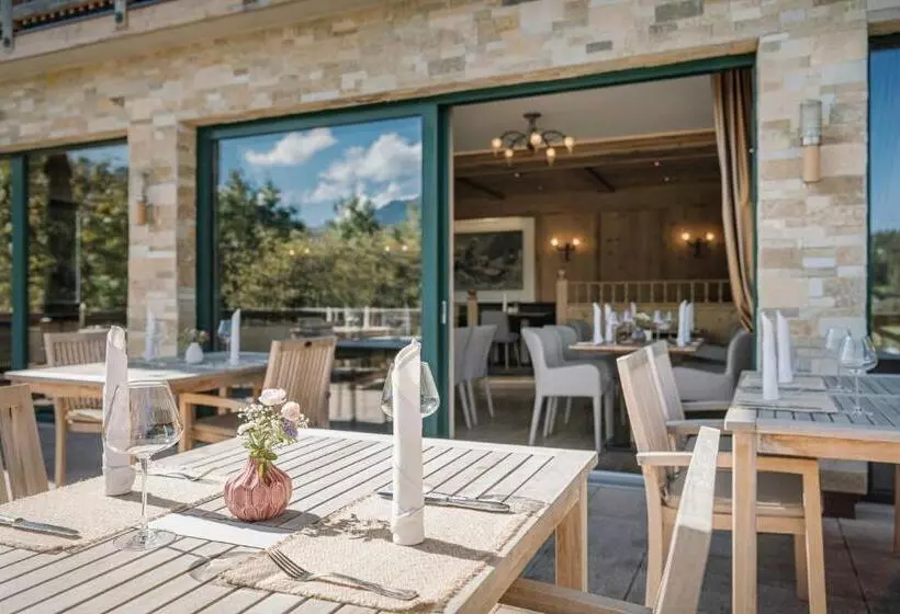 Отель Bachmanngut