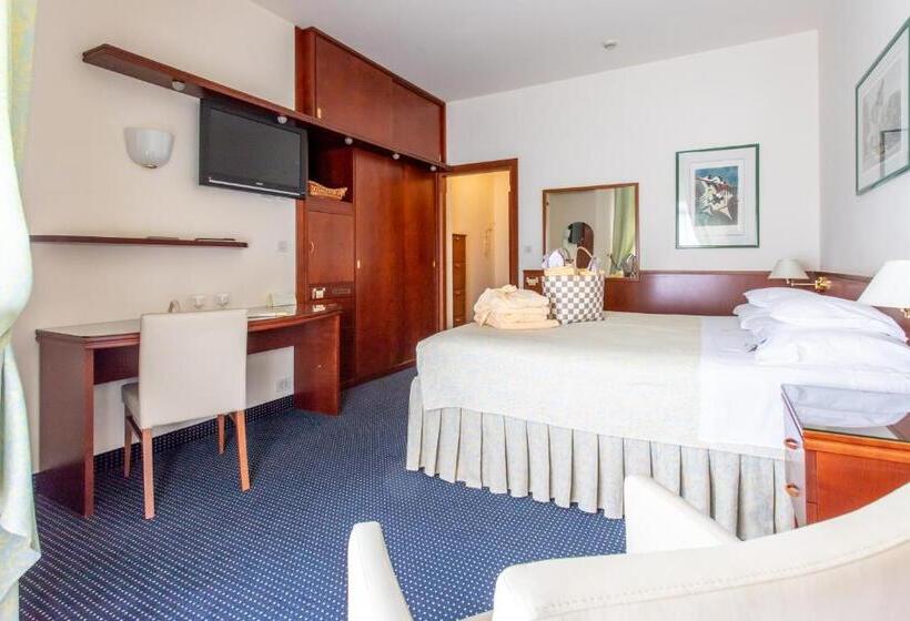 ホテル Garden Terme