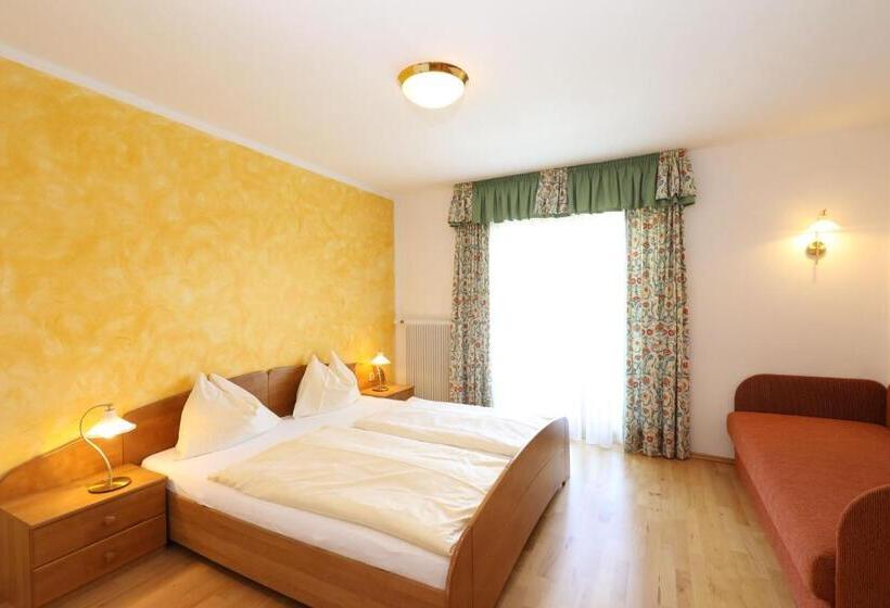 בית מלון כפרי Garni Dorferwirt