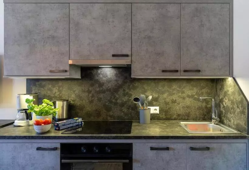 Отель Gästehaus Schusser An Der Therme