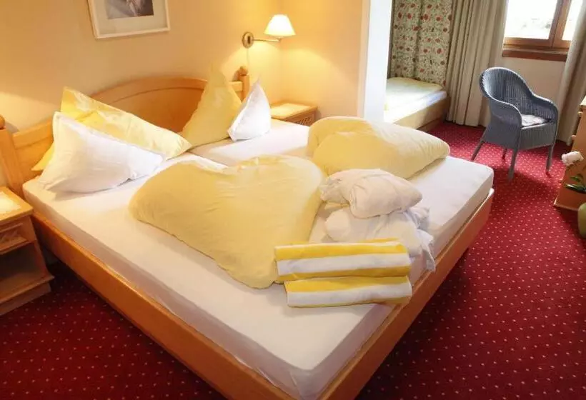 Отель Gästehaus Schusser An Der Therme