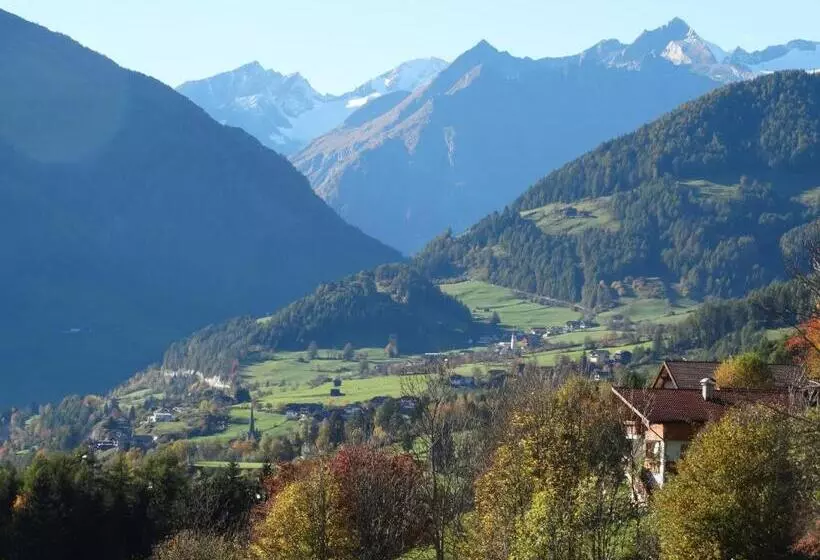 Отель Gästehaus Zedlacherhof