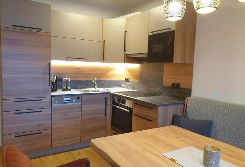 Отель Gästehaus Zedlacherhof